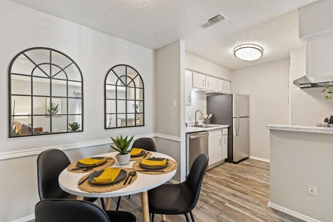 Interior Photo - Meadow Creek Apartments