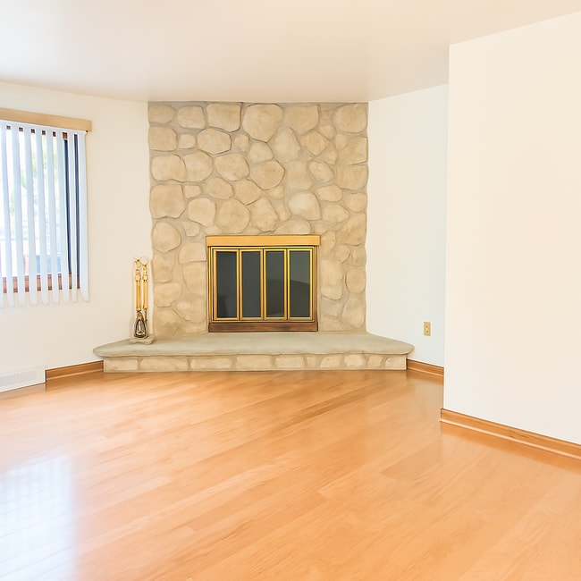 Building Photo - 2735 Alder Creek Dr N