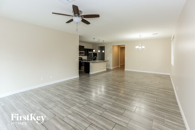 Foto del edificio - 4101 S 186th Ave