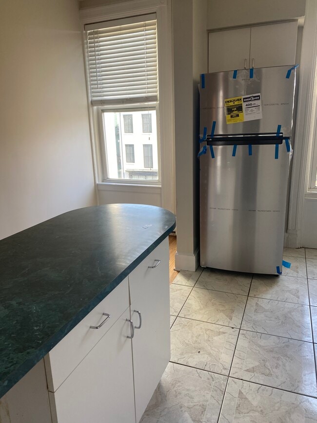 brand new refrigerator - 1017 Park Ave