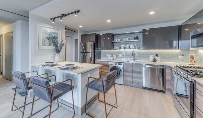 Foto del edificio - 2233 S Highland Ave