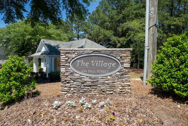Foto del edificio - The Village on Hill Street