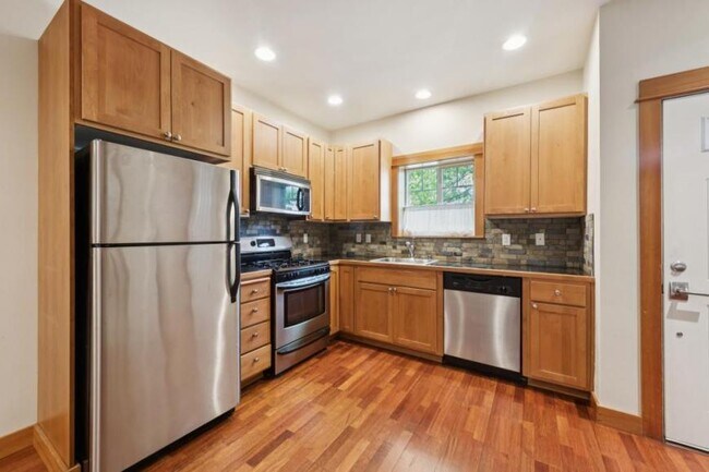Foto del edificio - 2 bedroom in Seattle WA 98122