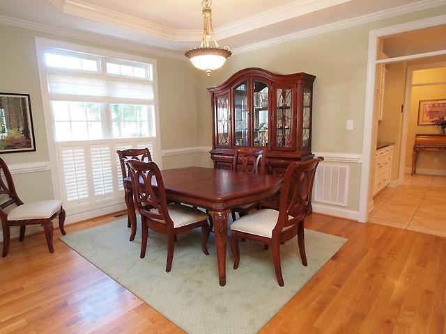Building Photo - 130 Oakmont Cir