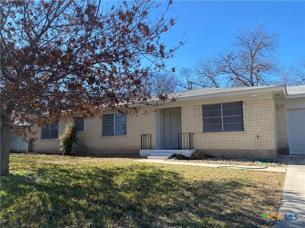 Foto principal - 706 Forest Dr