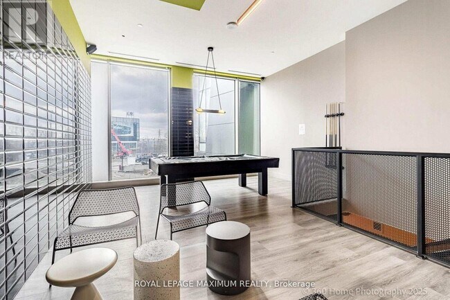 Building Photo - 15 Baseball Pl