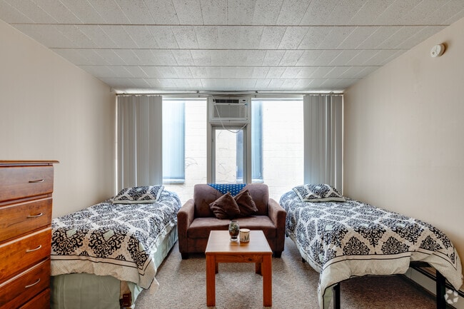 Interior Photo - 307 Thompson - Furnished Studios