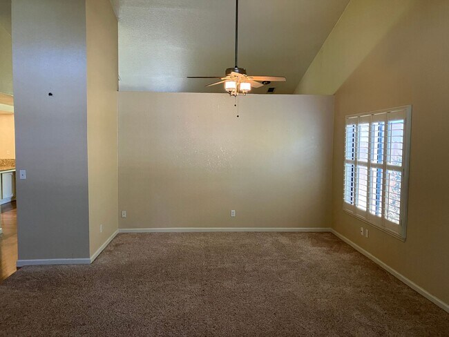 Building Photo - 1717 Whippoorwill Ct