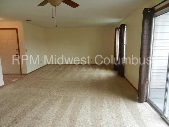 Building Photo - 2056 Park Run Dr