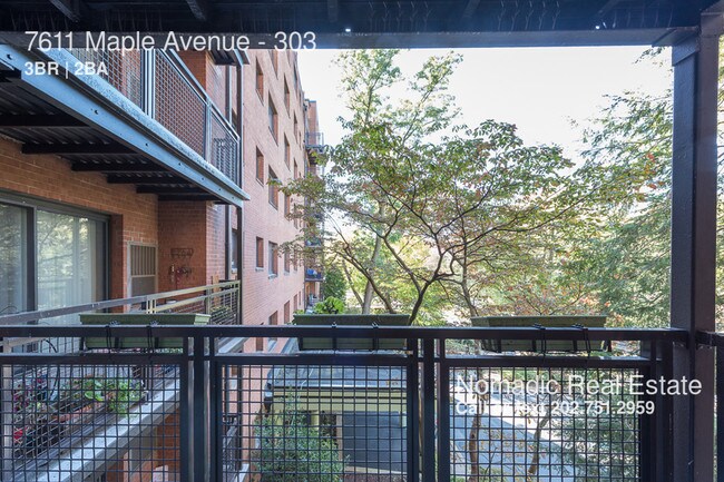 Building Photo - 7611 Maple Ave