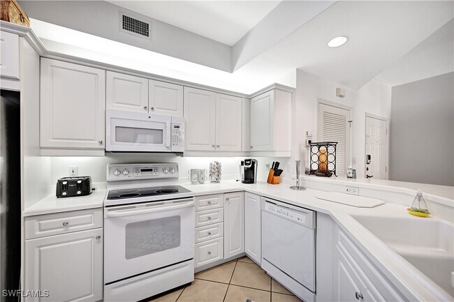 Foto del edificio - 410 Bayfront Pl