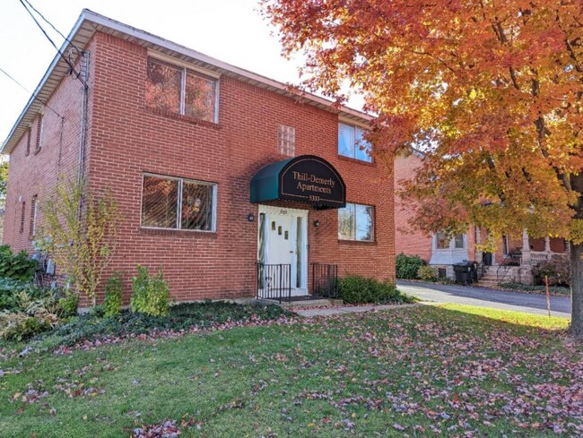 Building Photo - 5333 Broadway