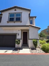 Building Photo - 1368 Mesquite Dr