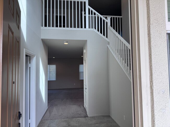 Foto del edificio - Large Newer Home - 4 Bedroom / 3 1/2 Bath