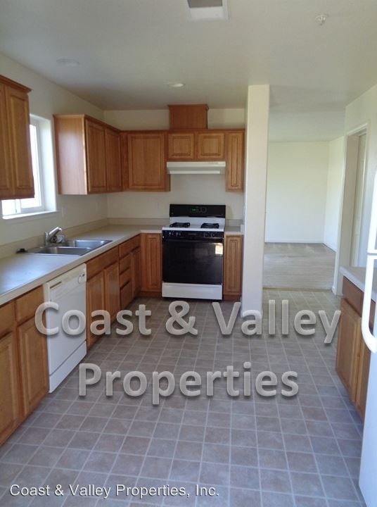 Building Photo - 1088 Harvest Way