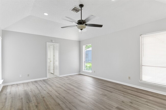 Building Photo - 1022 Arrow Hill Rd