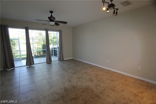Building Photo - 1056 Hampton Cir