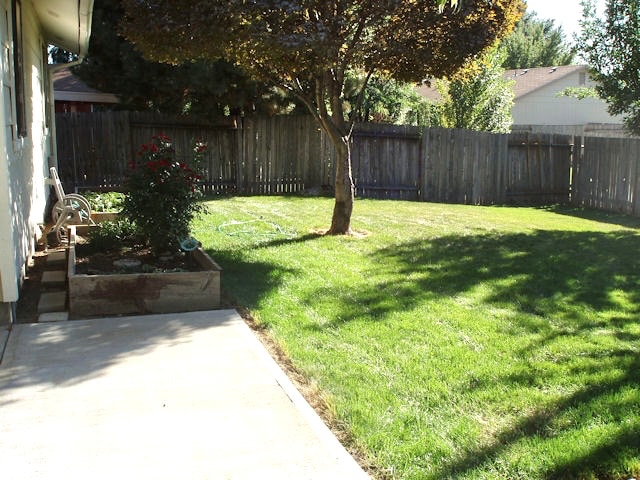 Building Photo - 4221 N Esten Pl