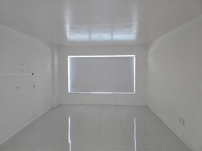 Foto del edificio - 11111 Biscayne Blvd