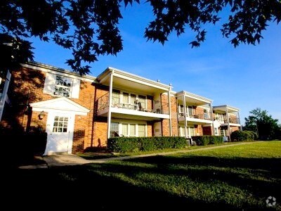 Princeton Lakeview Apartments