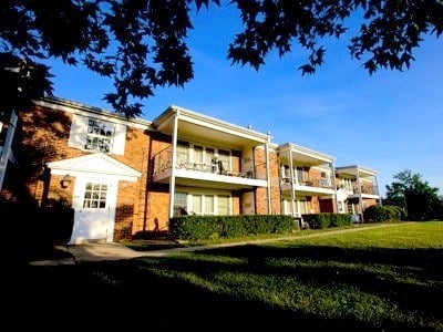 Foto del edificio - Princeton Lakeview Apartments