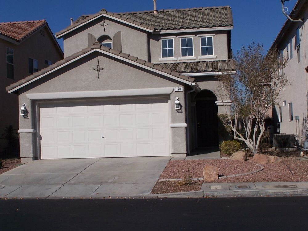 Great 3 bdr 2.5 baths with a loft House for Rent in Las Vegas, NV