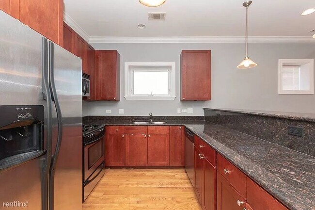 Building Photo - 1747 W Wallen Ave