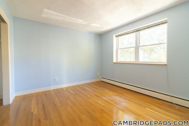 Foto del edificio - 11 Cogswell Ave