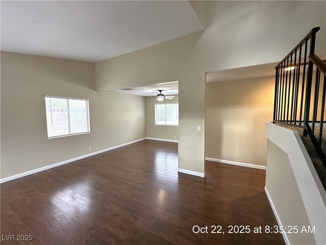 Foto del edificio - 2341 Moorpark Way
