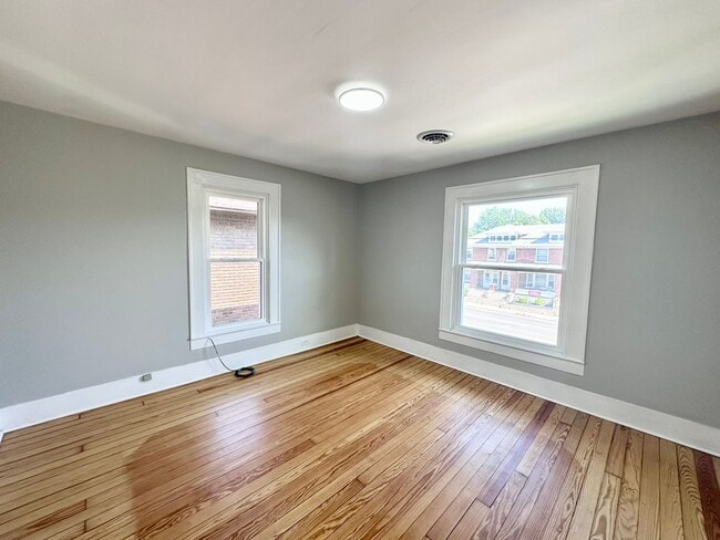 Building Photo - 139-141 W. Sandusky