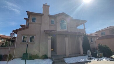 Building Photo - 7139 Sand Crest View