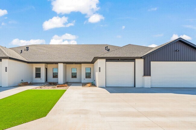 Foto del edificio - Brand new townhome in Frenship East!