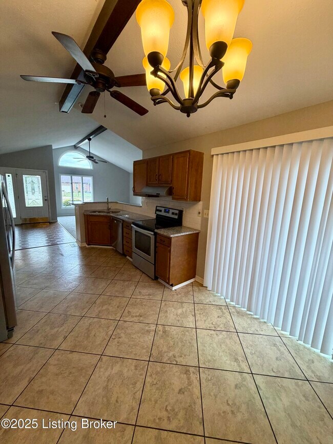 Foto del edificio - 8701 Kev Ct