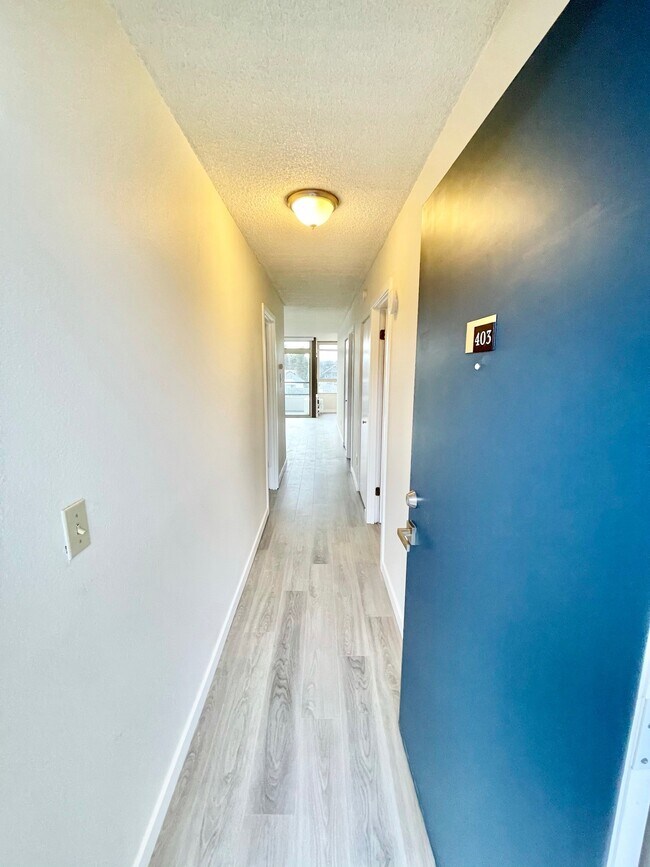 Foto del edificio - 5200 University Way NE