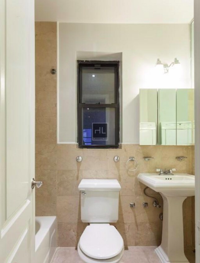 Foto del edificio - AVENUE B