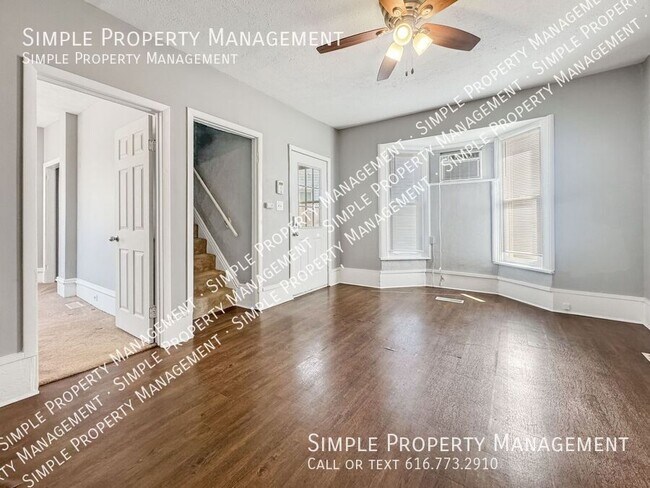 Foto del edificio - 156 Carrier St NE