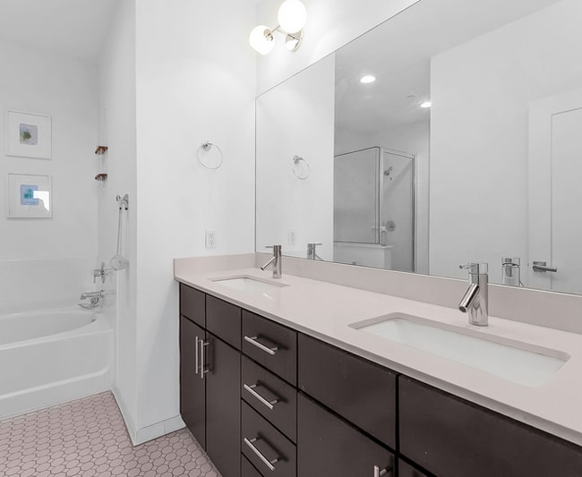 Building Photo - 2800 Treble-ID337.2