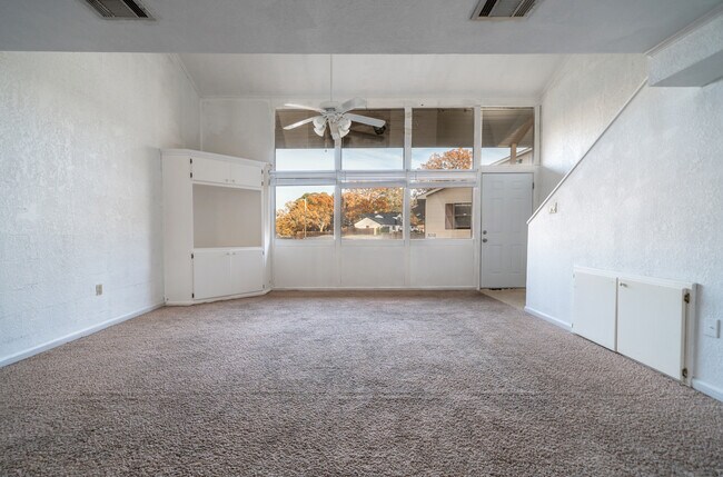 Foto del edificio - Earl’s Point Condominiums