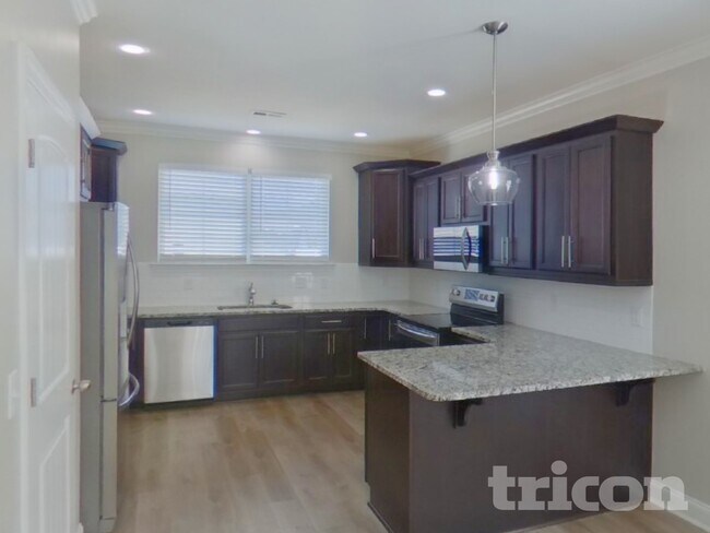 Foto del edificio - 607 Gallant Way