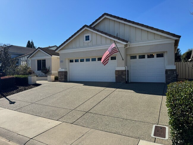 Foto del edificio - 5977 Whisperlodge Way