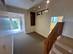 Building Photo - 3717 Manini Way