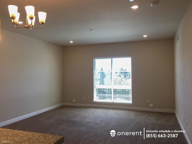 Building Photo - 1368 El Camino Real