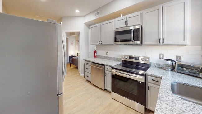 Foto del edificio - 2704 Ashland Ave