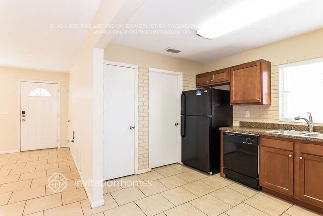 Foto del edificio - 3508 40th Ave W