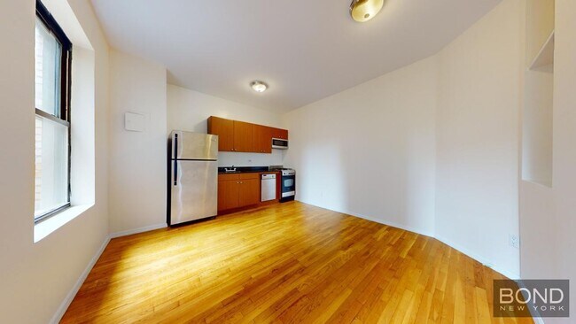 Foto del edificio - 201-205 West 11th Street