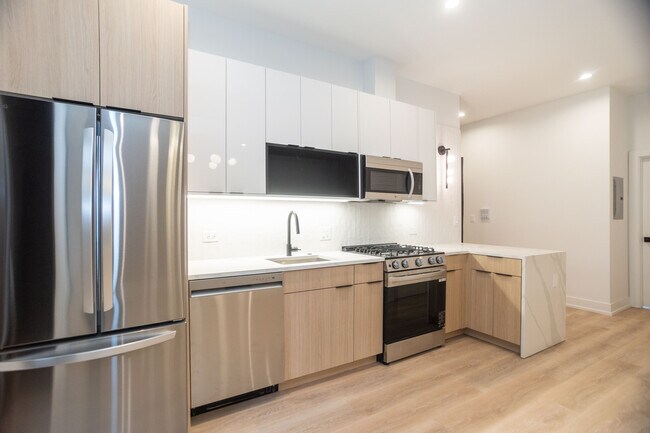 Foto del edificio - 2254 N Sawyer Ave
