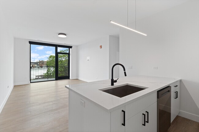 Foto del edificio - 3140 N Clybourn Ave