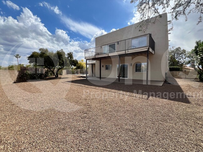 Building Photo - 9202 N Camino del Fierro