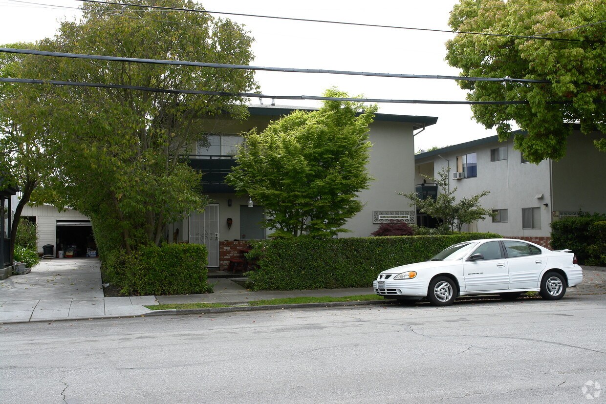 Primary Photo - 535 Lincoln Ave
