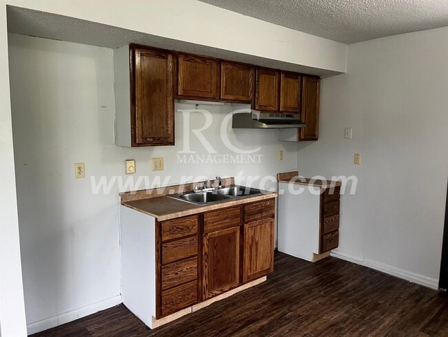 Building Photo - 206-A California-